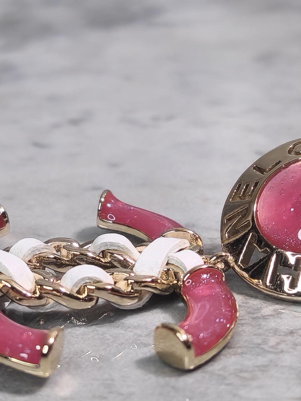 CHANEL Pink Enamel Interwoven Chain CC Drop Earrings✨️ - Picture 3 of 11
